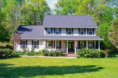 653 Highland Dr, Dayton, TN 37321