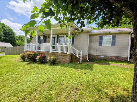 108 Arnold St, Centerville, TN 37033