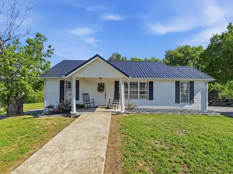 100 Locust St, Alexandria, TN 37012