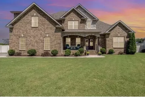 2303 Lionheart Dr, Murfreesboro, TN 37130
