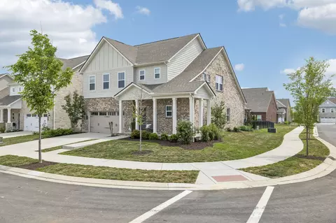 702 Omaha Dr, Gallatin, TN 37066