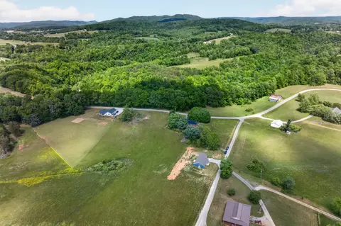 116 Bill Storie Rd, Byrdstown, TN 38549