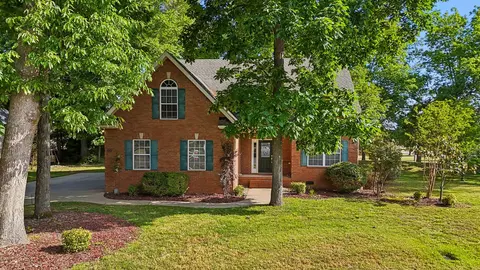 4901 Cally St, Murfreesboro, TN 37128