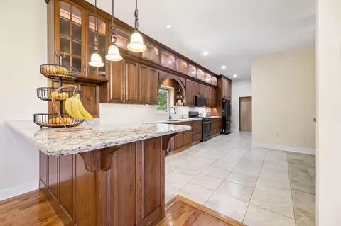 Kitchen - 1500 Jackson Point Rd, Sewanee, TN 37375 photo 2 of 6