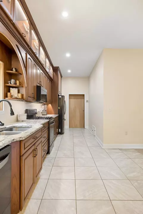 Kitchen - 1500 Jackson Point Rd, Sewanee, TN 37375 photo 4 of 6