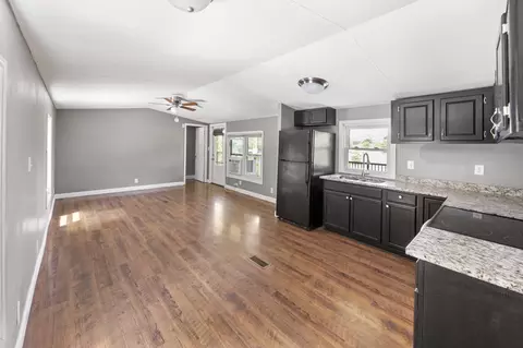 4455 Browning Branch Rd, Bethpage, TN 37022
