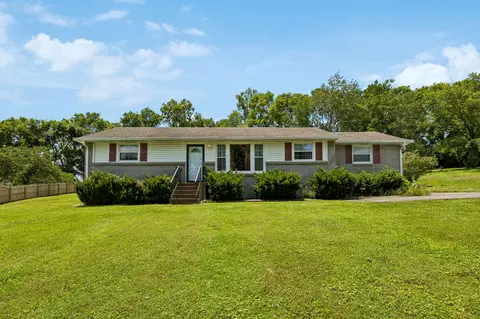204 Swift Dr, Goodlettsville, TN 37072