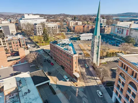 707 Georgia Ave #302, Chattanooga, TN 37402