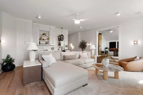 Living - 4546 Cedar Grove Rd, Murfreesboro, TN 37127 photo 8 of 10