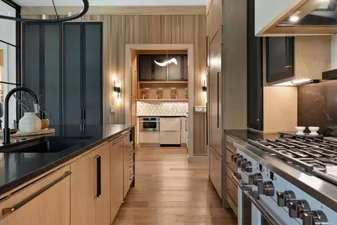 Kitchen - 4546 Cedar Grove Rd, Murfreesboro, TN 37127 photo 7 of 10