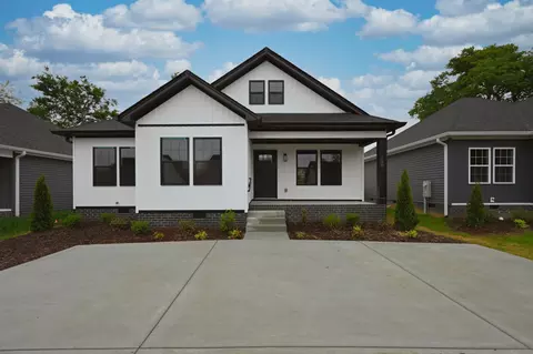 210 Ross Ave #120, Gallatin, TN 37066