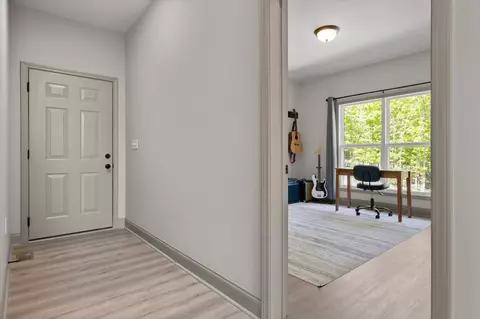 Entry Way - 3227 Bluff View Dr W, Dunlap, TN 37327 photo 5 of 13