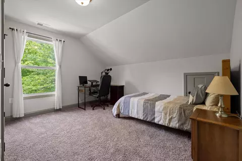 Bedroom - 3227 Bluff View Dr W, Dunlap, TN 37327 photo 10 of 10