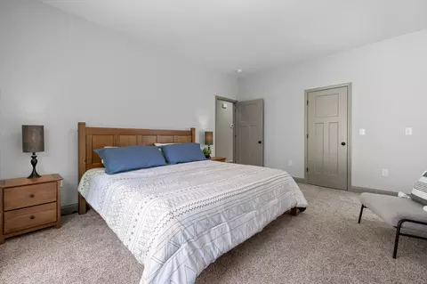 Bedroom - 3227 Bluff View Dr W, Dunlap, TN 37327 photo 2 of 10