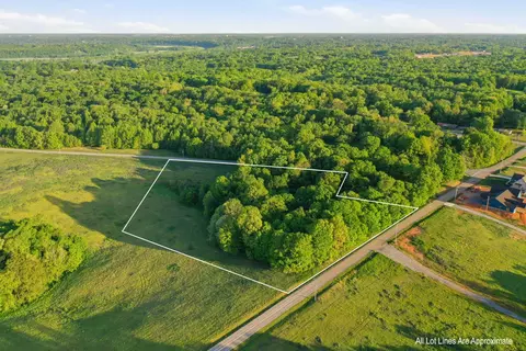 5 Gratton Rd, Clarksville, TN 37043