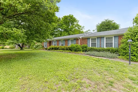 104 Fairmont Dr, Franklin, TN 37064