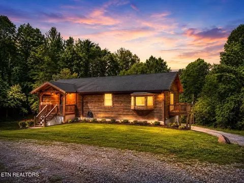 3205 Topper Rd, Hartford, TN 37753