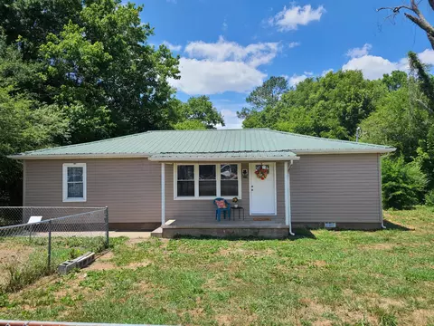 145 Cherokee Dr, Cleveland, TN 37323