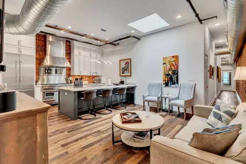 208 3rd Ave N #500, Nashville, TN 37201