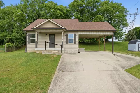 1578 Barrett Dr, Clarksville, TN 37043