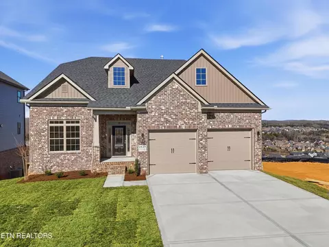 1849 Hickory Reserve Rd Dr, Knoxville, TN 37932