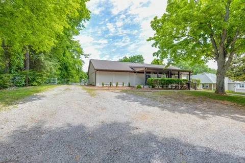 Exterior - 2864 Duplex Rd, Spring Hill, TN 37174 photo 13 of 13