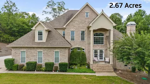 6913 Lake Breeze Dr, Harrison, TN 37341