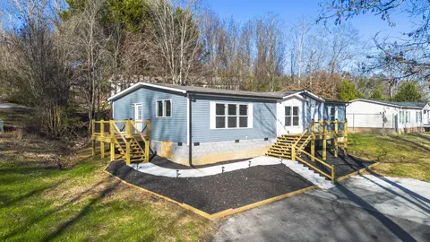 156 Burl Oaks Dr NE, Cleveland, TN 37323