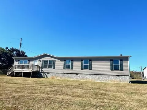 28 Sharee Ln, Tunnel Hill, GA 30755