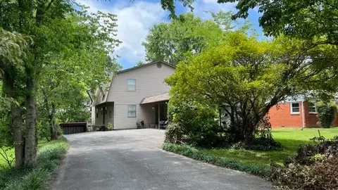 2607 NW Henderson Ave, Cleveland, TN 37312