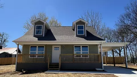 640 13th St, Cleveland, TN 37311