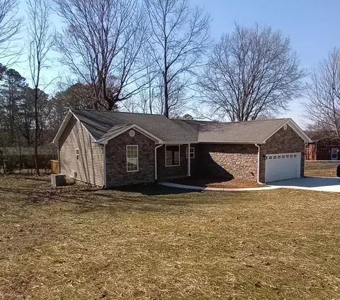 407 Apache Trail Trl NW, Cleveland, TN 37312