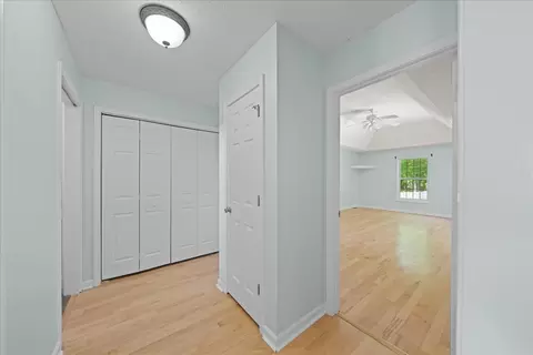 Entry Way - 113 Brookview Ct, Springfield, TN 37172 photo 2 of 3
