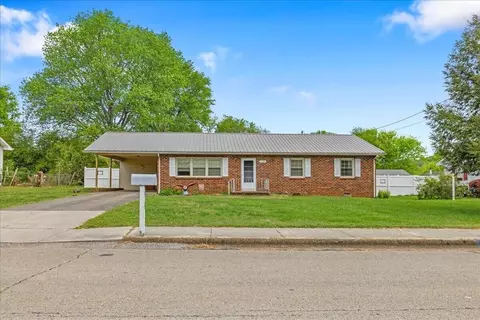 522 Bryson St, Athens, TN 37303