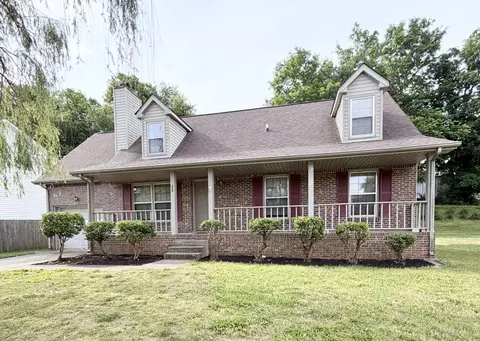 482 Bamburg Dr, Clarksville, TN 37040