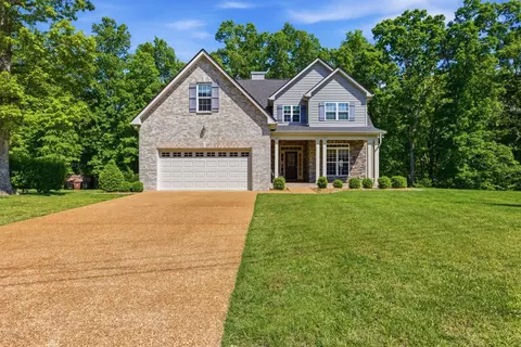 7214 Braxton Bend Dr, Fairview, TN 37062