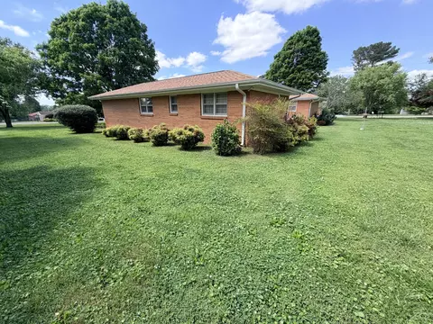 Exterior - 207 Mary Sharp Dr, Decherd, TN 37324 photo 4 of 4