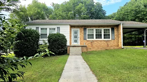 220 Gale Dr NW, Cleveland, TN 37312