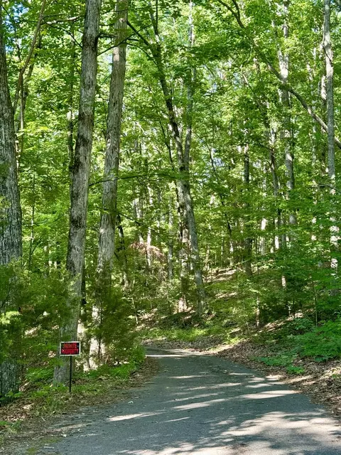 1112 Ridge Point Dr NW, Cleveland, TN 37312