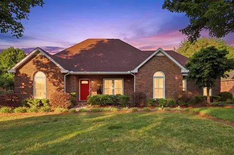 1907 Chartwell Ct, Murfreesboro, TN 37130