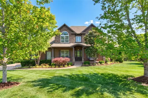 5212 Mead Park Dr, Thompsons Station, TN 37179