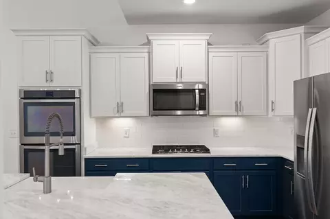 Kitchen - 1226 Cotillion Dr, Murfreesboro, TN 37128 photo 3 of 3