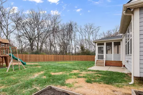 Exterior - 1226 Cotillion Dr, Murfreesboro, TN 37128 photo 5 of 5