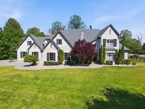 1159 Saddle Springs Dr, Thompsons Station, TN 37179