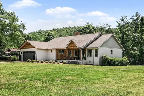 8525 Old Harding Ln, Nashville, TN 37221