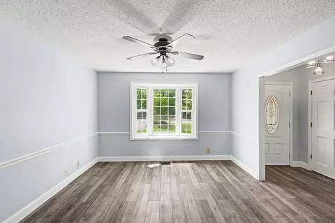 Living - 308 Stonegate Dr, Franklin, TN 37064 photo 8 of 12