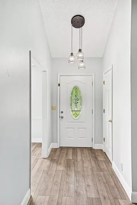 Entry Way - 308 Stonegate Dr, Franklin, TN 37064 photo 2 of 2
