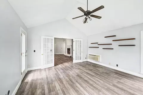 Living - 308 Stonegate Dr, Franklin, TN 37064 photo 6 of 12