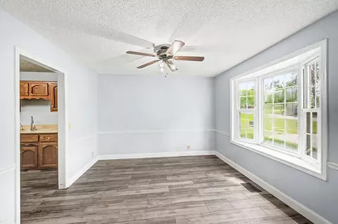 Living - 308 Stonegate Dr, Franklin, TN 37064 photo 10 of 12