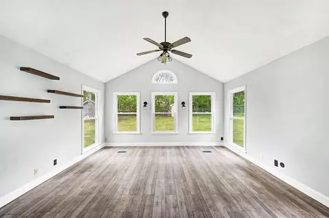 Living - 308 Stonegate Dr, Franklin, TN 37064 photo 5 of 12
